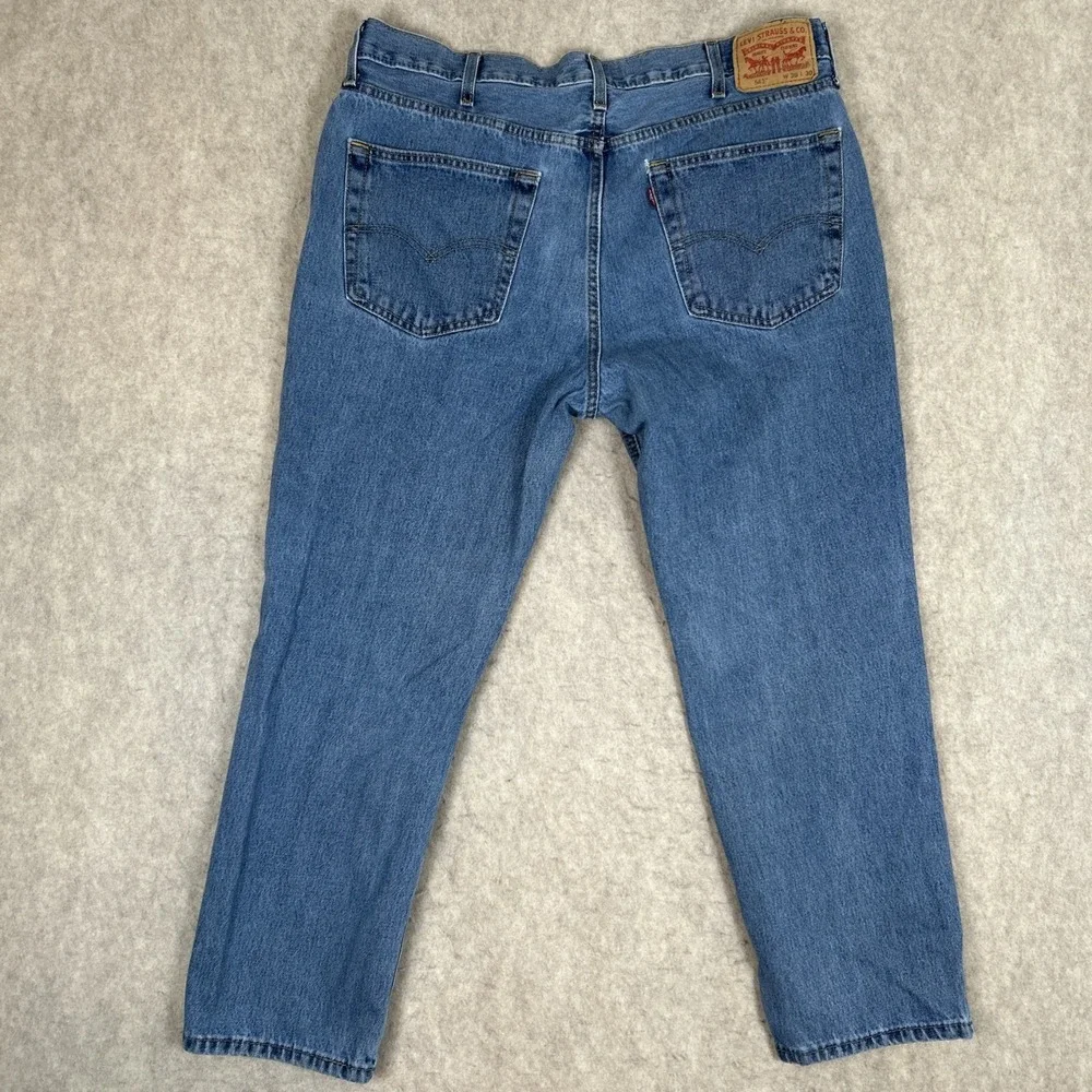 Levi's 541 men's jeans, 38 x‎ 30, straight leg, medium wash blue
